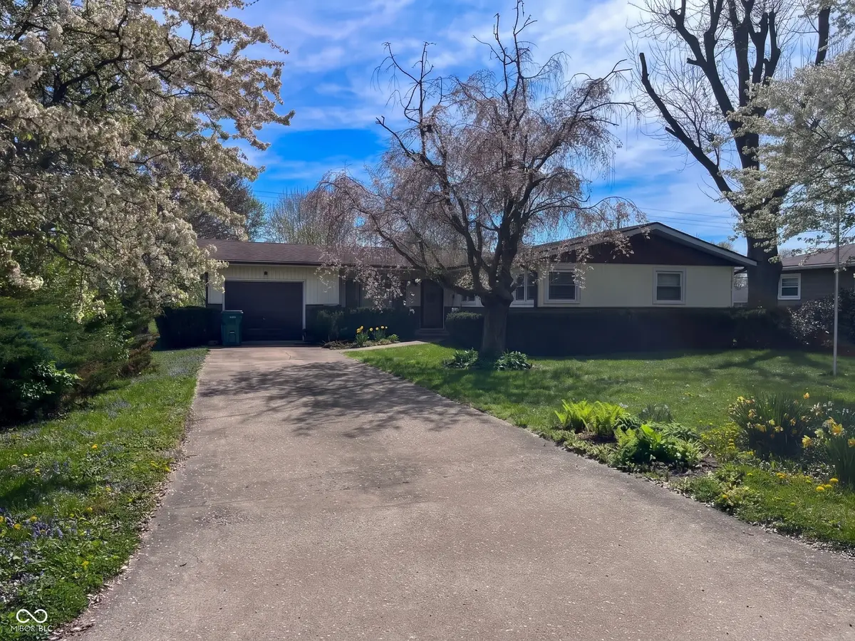 8 Eastgate Drive, Crawfordsville, IN 47933 - #1