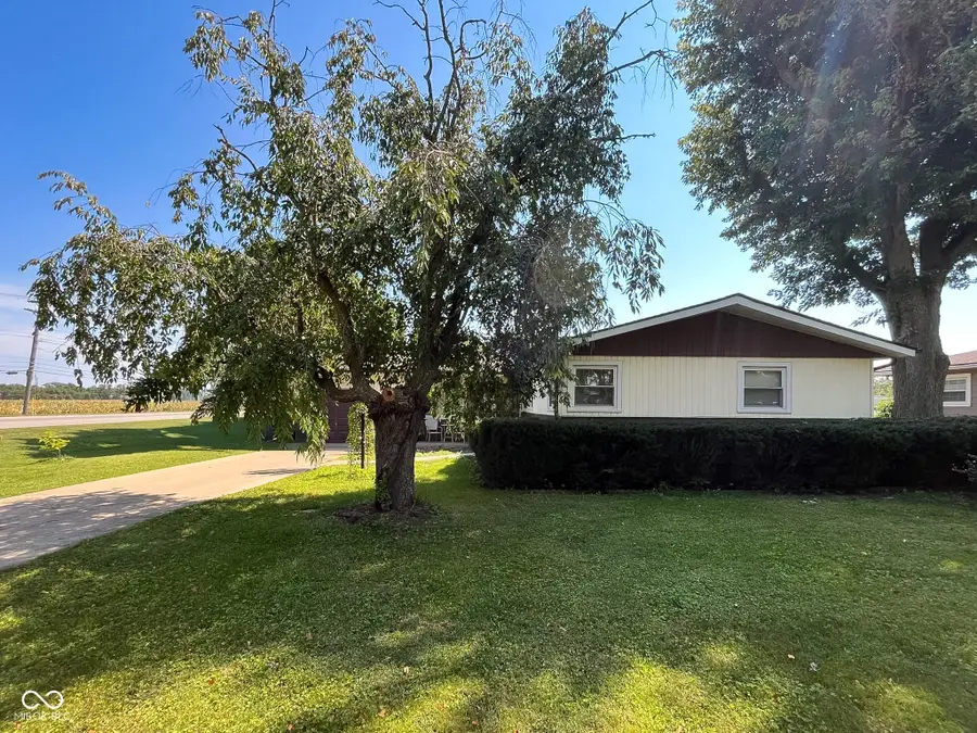 8 Eastgate Drive, Crawfordsville, IN 47933 - #3