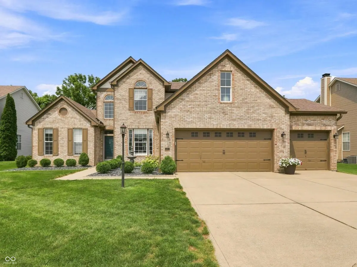 2 W Woodsage Court, Westfield, IN 46074 - #1