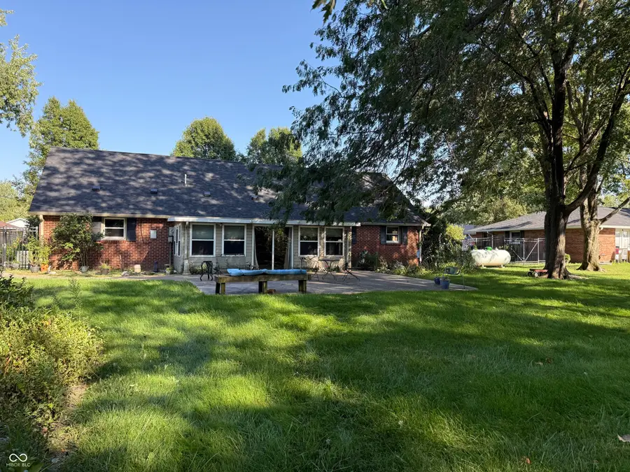 8935 N Mark Drive, Alexandria, IN 46001 - #3