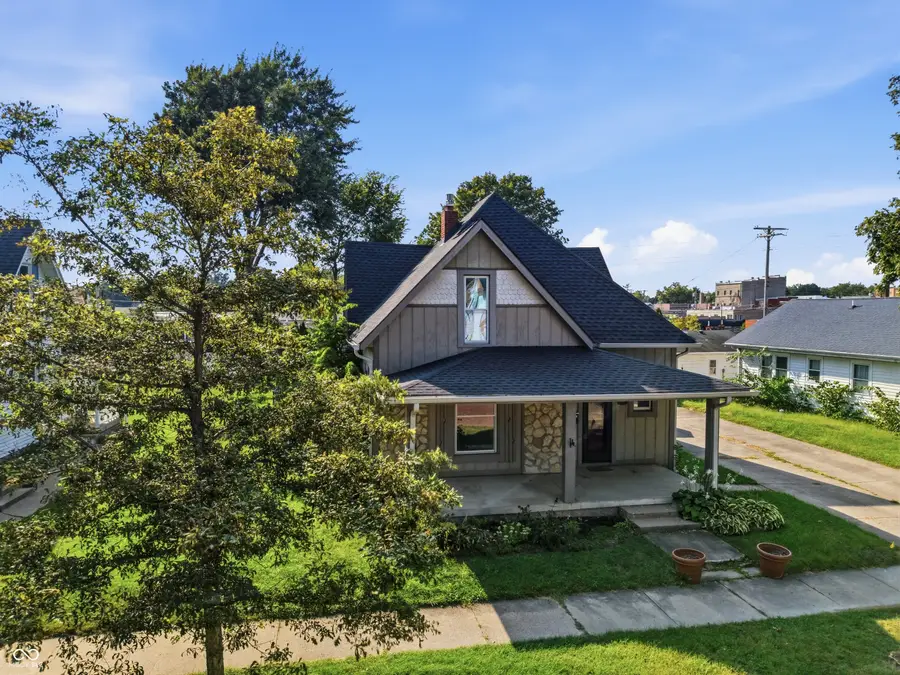 206 S Broadway Street, Pendleton, IN 46064 - #2