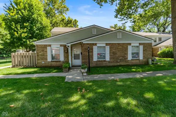 8283 Hewlet Drive #F, Indianapolis, IN 46268