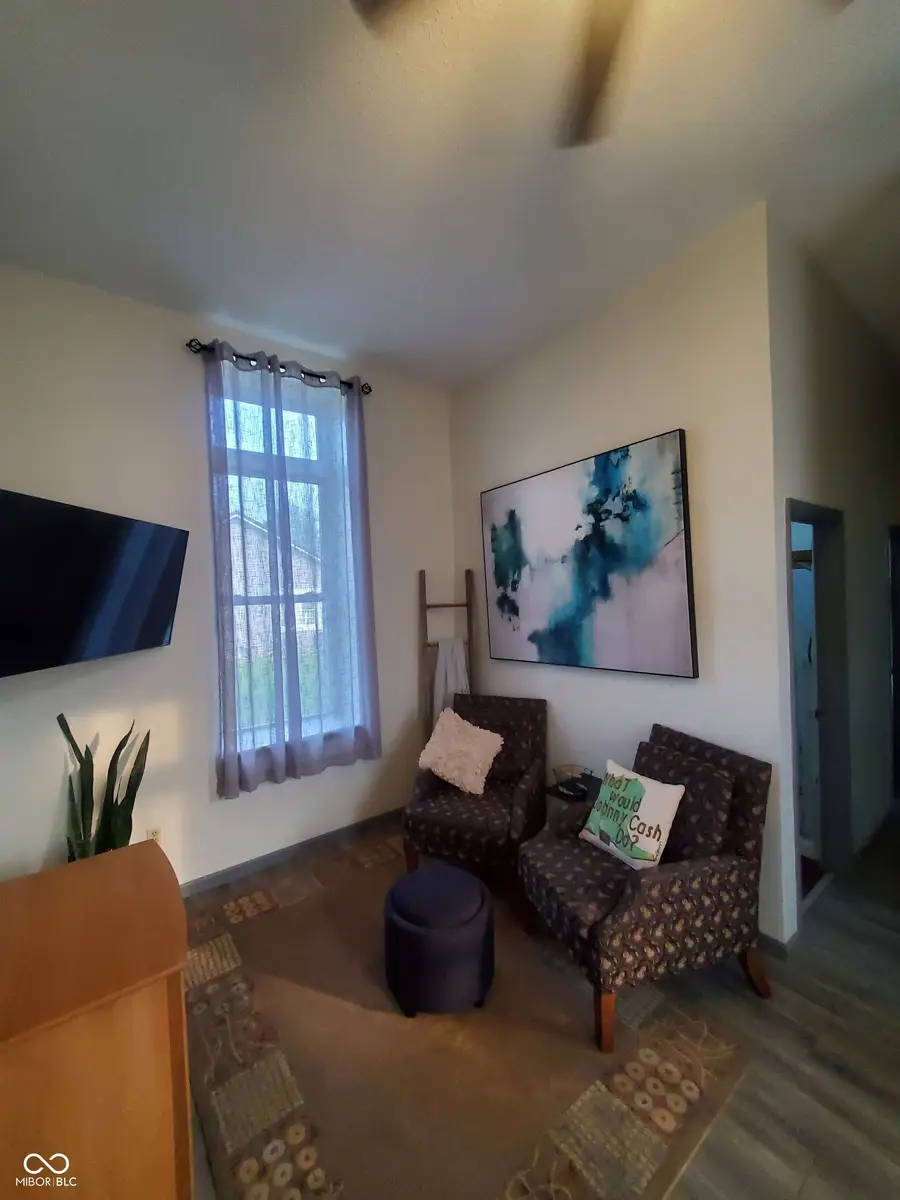 401 E Jefferson Street, Saint Paul, IN 47272 - #2