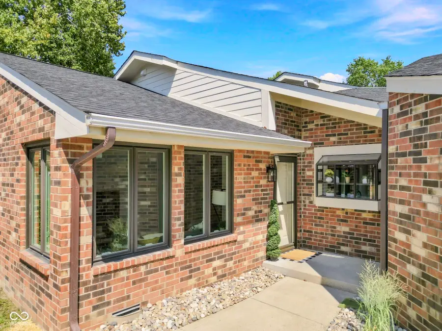 4248 Mockernut Court, Columbus, IN 47201 - #2
