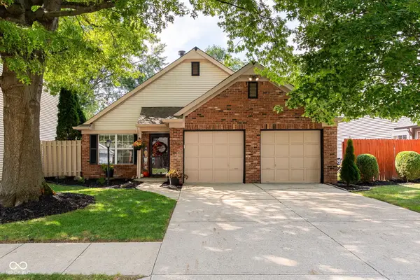 9765 River Oak Lane E, Fishers, IN 46038