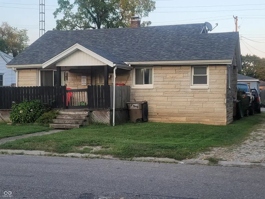 121 Jones Street, Columbus, IN 47201 - #2