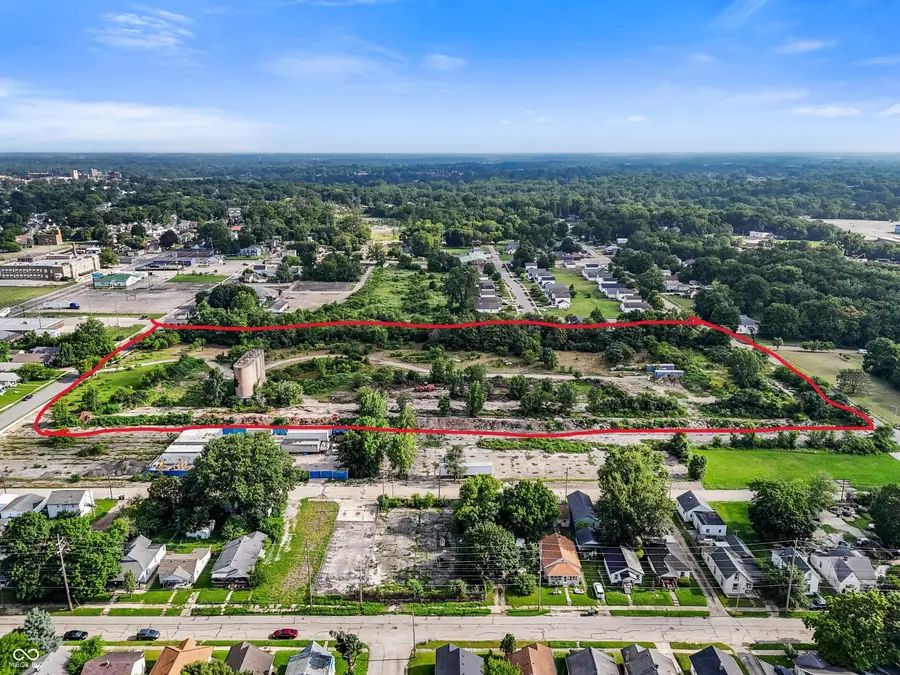 1200 E 26th Street, Anderson, IN 46016 - #2