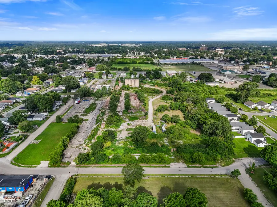 1200 E 26th Street, Anderson, IN 46016 - #3