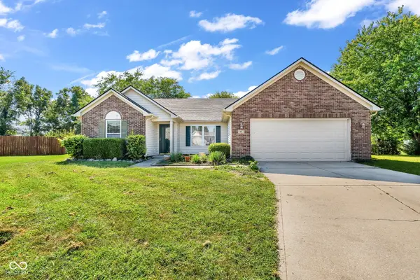 5462 Montavia Circle, Indianapolis, IN 46239