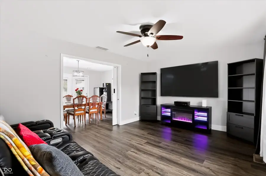 9443 N Keith Drive E, Columbus, IN 47203 - #2