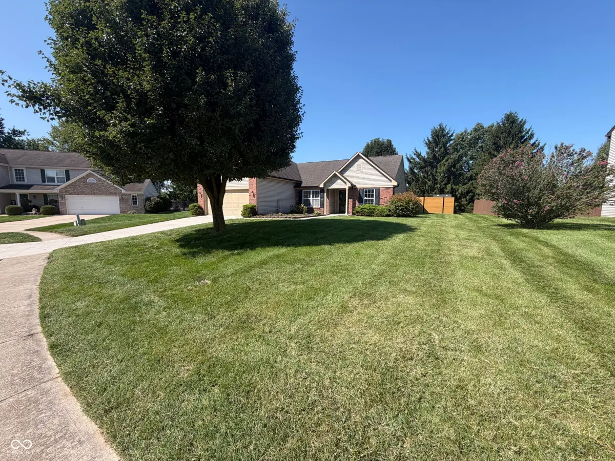 2018 Oakbrooke Court, Avon, IN 46123 - #1