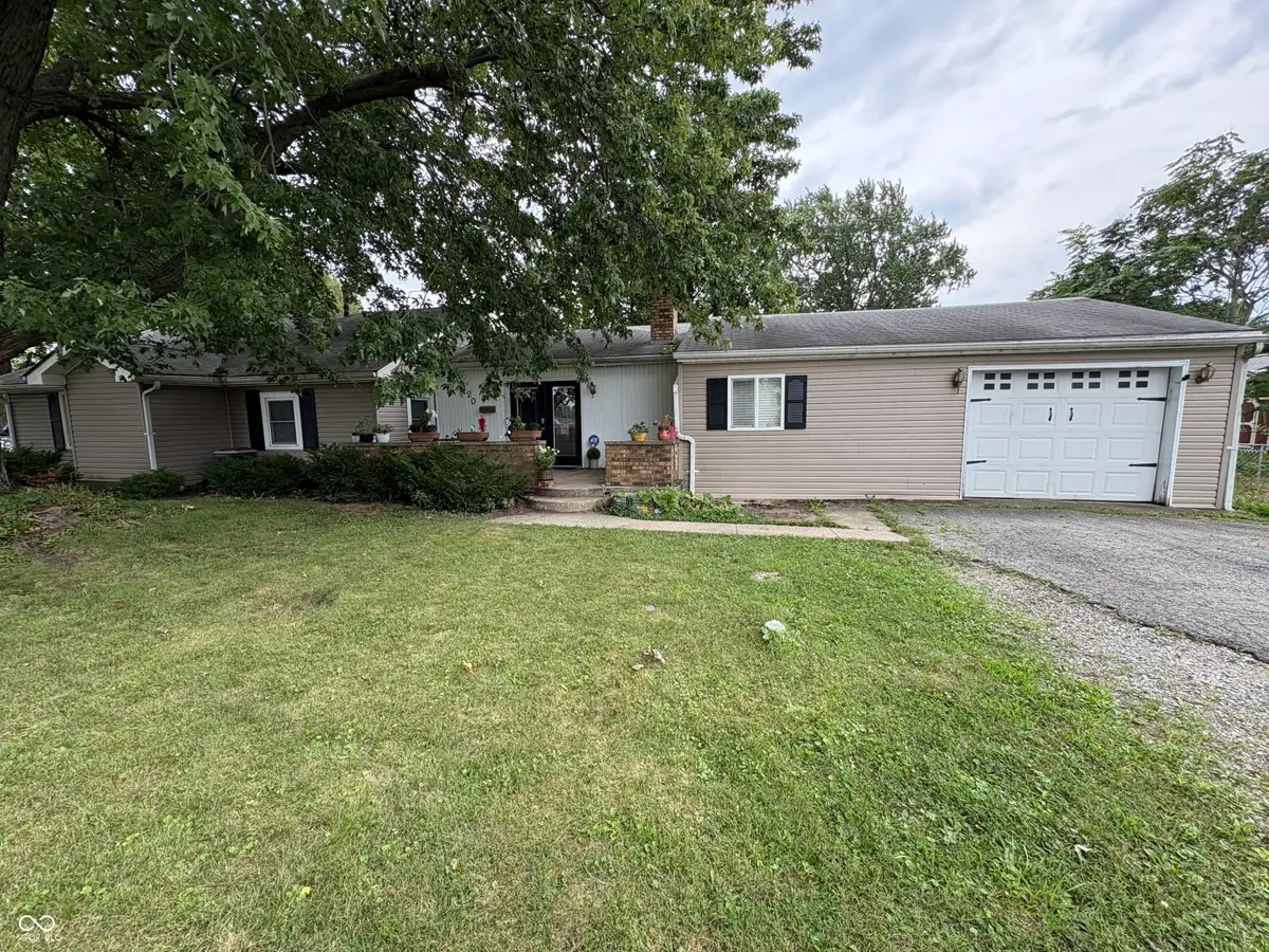 420 E Fourth Street, Winchester, IN 47394 - #1