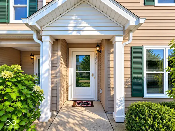 13249 Komatite Way, Fishers, IN 46038