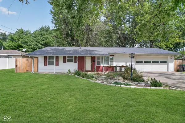 733 Hanover Drive, New Whiteland, IN 46184