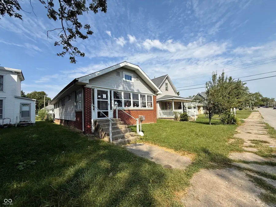 504 N Columbia, Frankfort, IN 46041 - #2