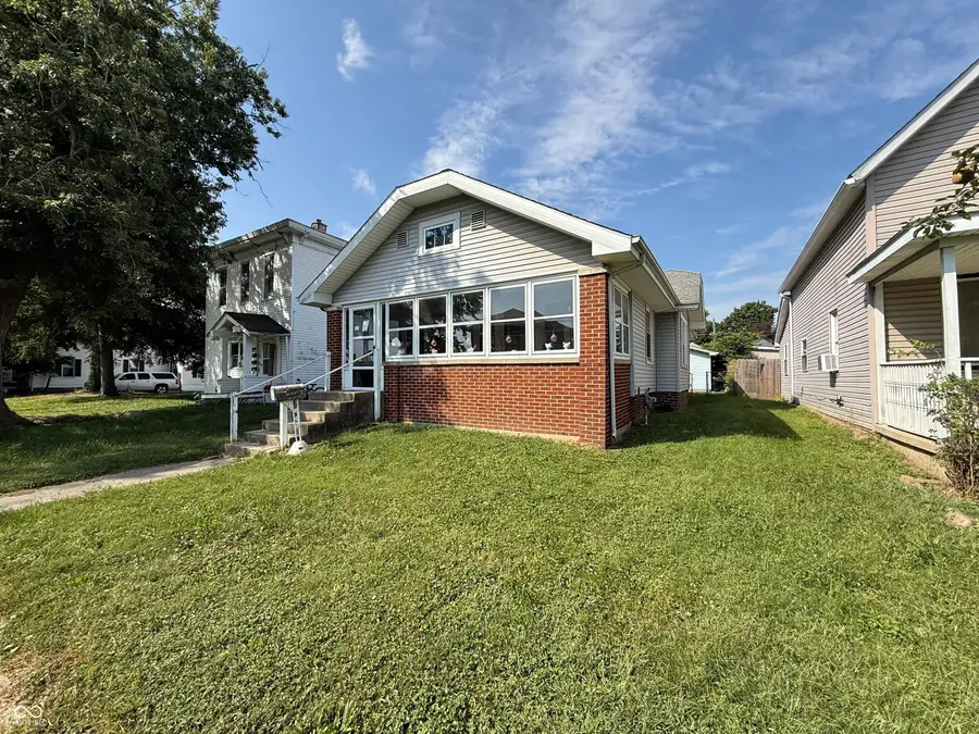 504 N Columbia, Frankfort, IN 46041 - #3