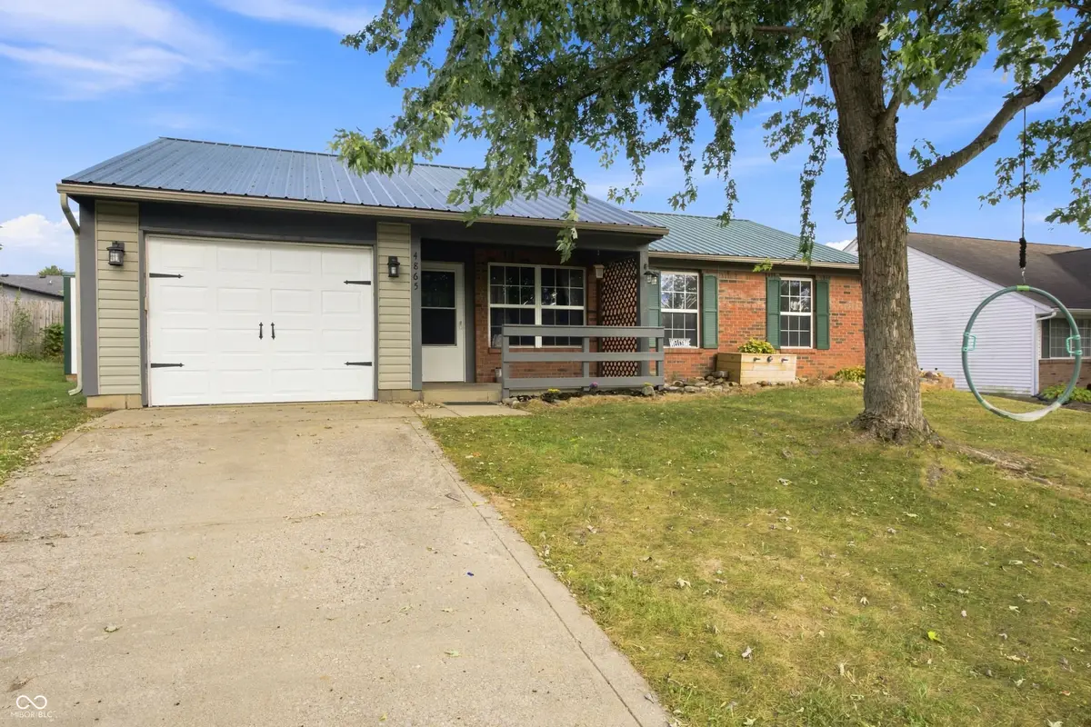 4865 Hunters Run, Columbus, IN 47201 - #1