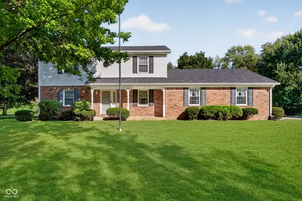 1119 Indianpipe Lane, Zionsville, IN 46077