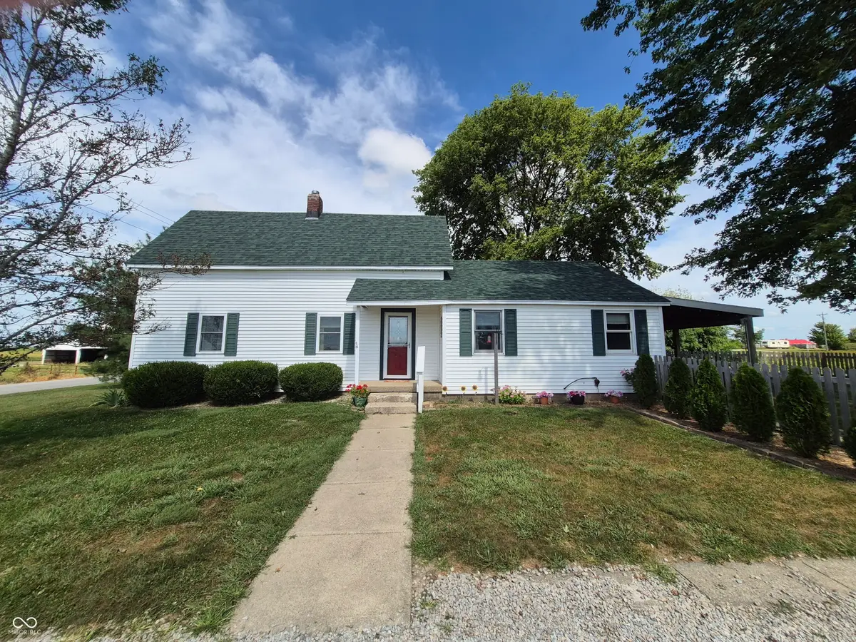 6957 N 300 E, Whiteland, IN 46184 - #1