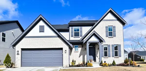 9928 Deep Royal Way, Indianapolis, IN 46239
