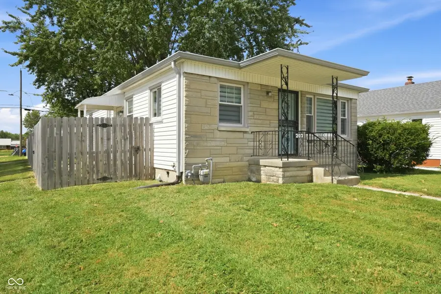 202 N 18th Avenue, Beech Grove, IN 46107 - #2