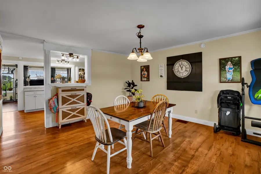 395 Coovert Street, Columbus, IN 47201 - #3