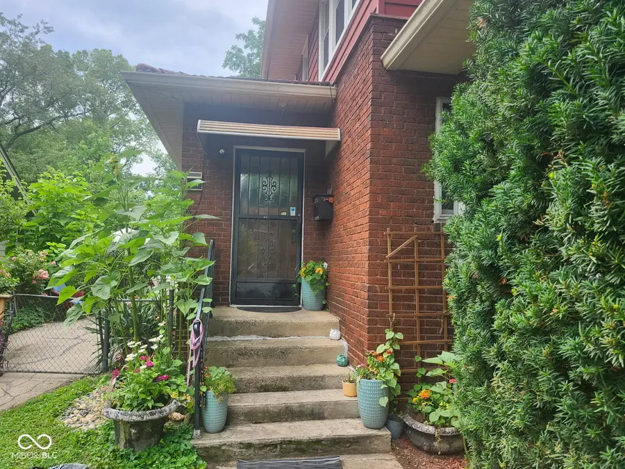 4338 Broadway Street, Indianapolis, IN 46205 - #2
