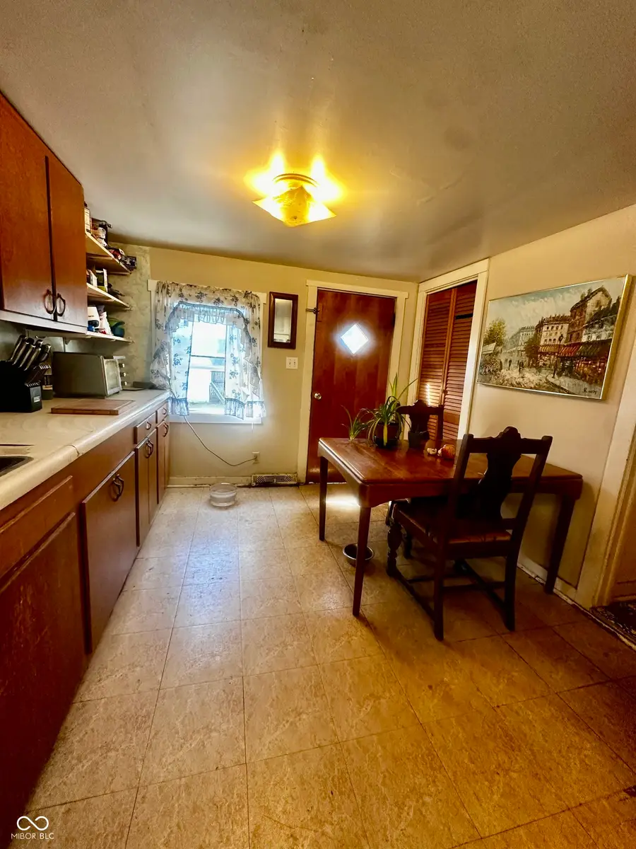 1042 Avenue E, Greencastle, IN 46135 - #3