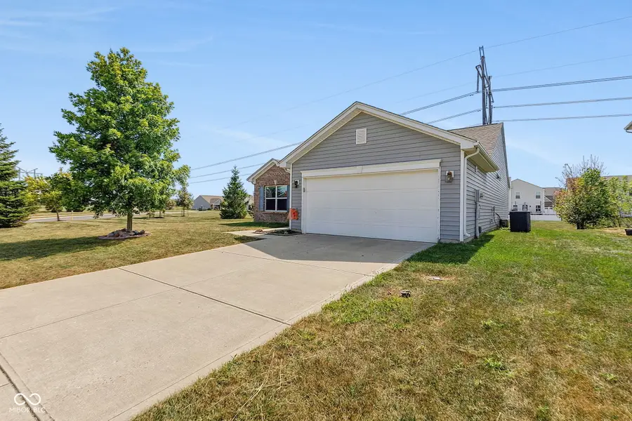5785 White Pine Road, Whitestown, IN 46075 - #2