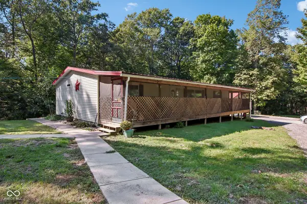 4736 E Mahalasville Road, Morgantown, IN 46160