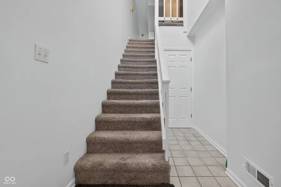 9354 Aberdare Drive, Indianapolis, IN 46250 - #3