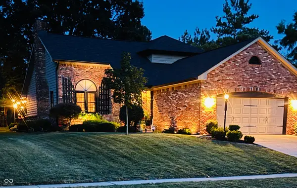 1267 Mount Brook Court, Greenwood, IN 46143