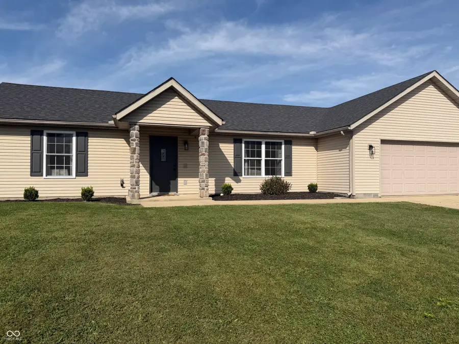 1009 S Creek Drive W, Greensburg, IN 47240 - #3