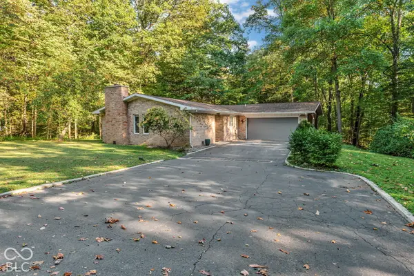 1042 N Farmington Drive, Crawfordsville, IN 47933