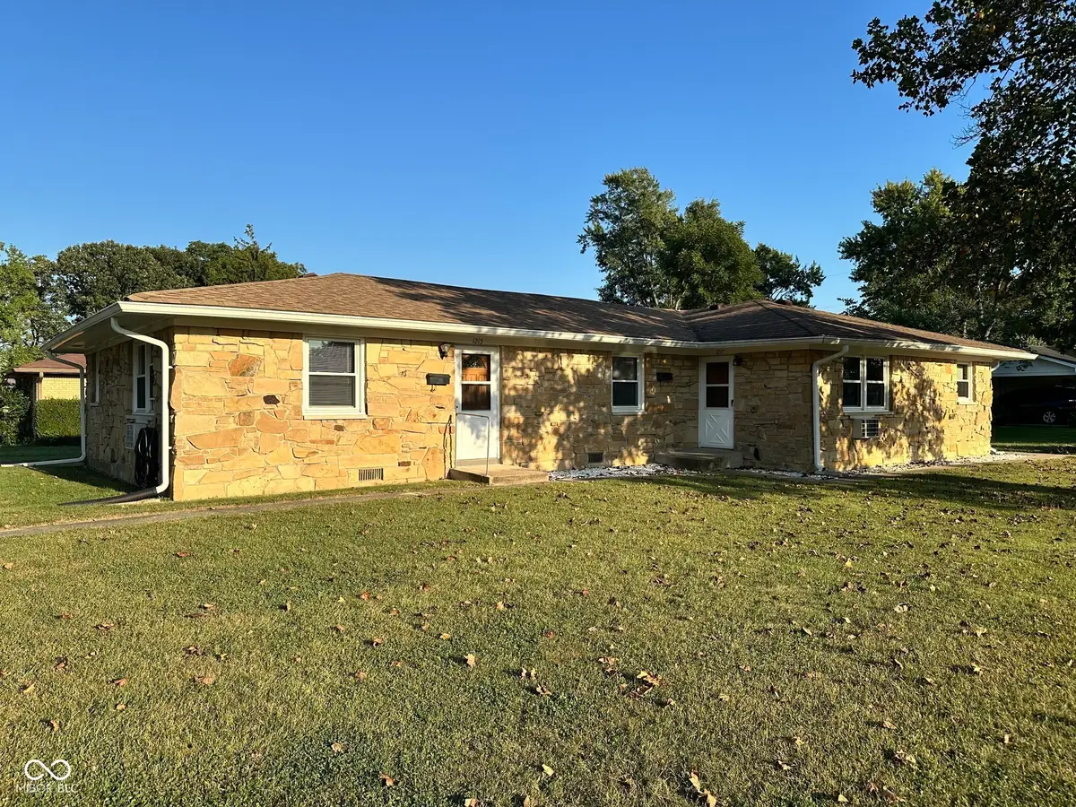 1215 Raymond Street, Plainfield, IN 46168 - #1