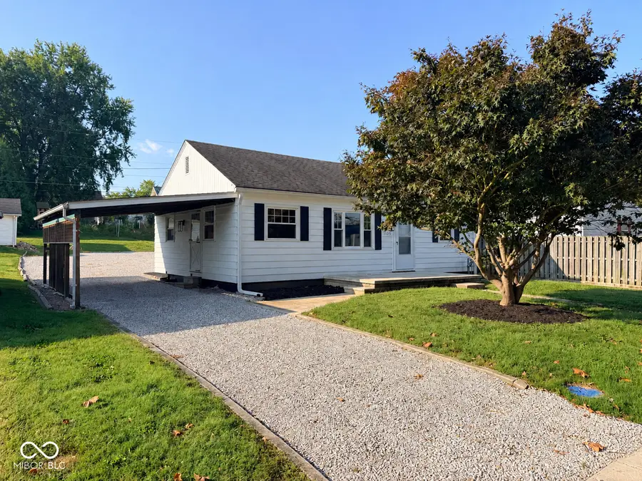 1105 Lane Avenue, Crawfordsville, IN 47933 - #3