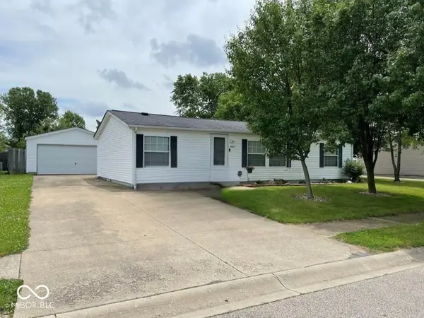 4663 Breckenridge, Columbus, IN 47203