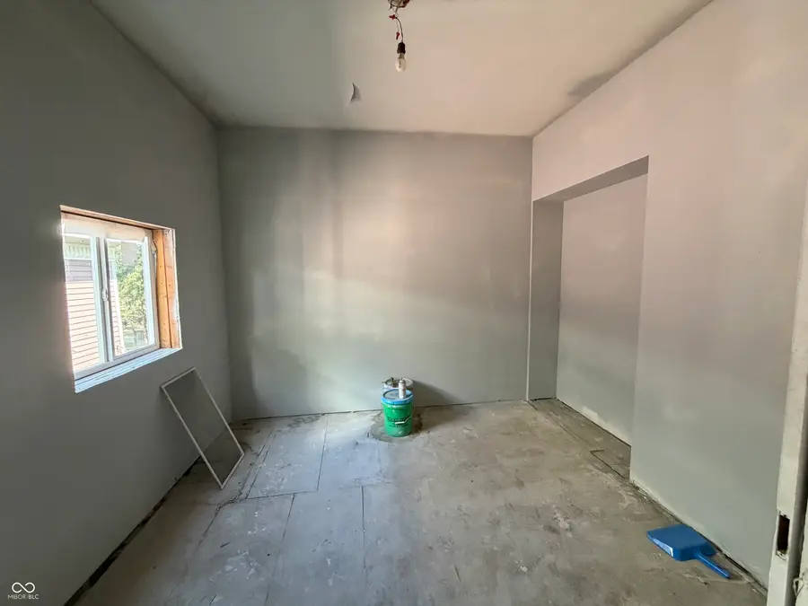 604 S Center Street, Terre Haute, IN 47807 - #2