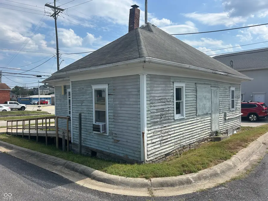 1611 L Street, Bedford, IN 47421 - #3
