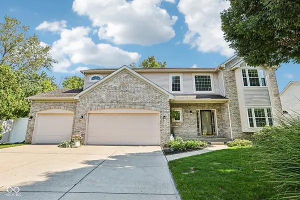 13683 Autumn Lake Overlook, Carmel, IN 46032