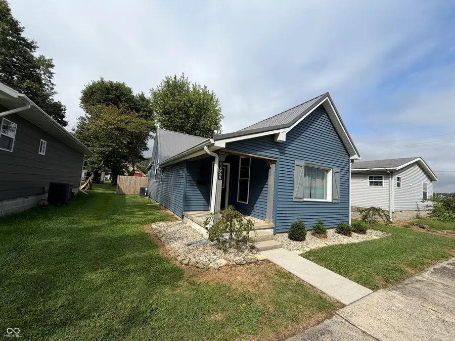 1035 N Sexton Street, Rushville, IN 46173 - #2