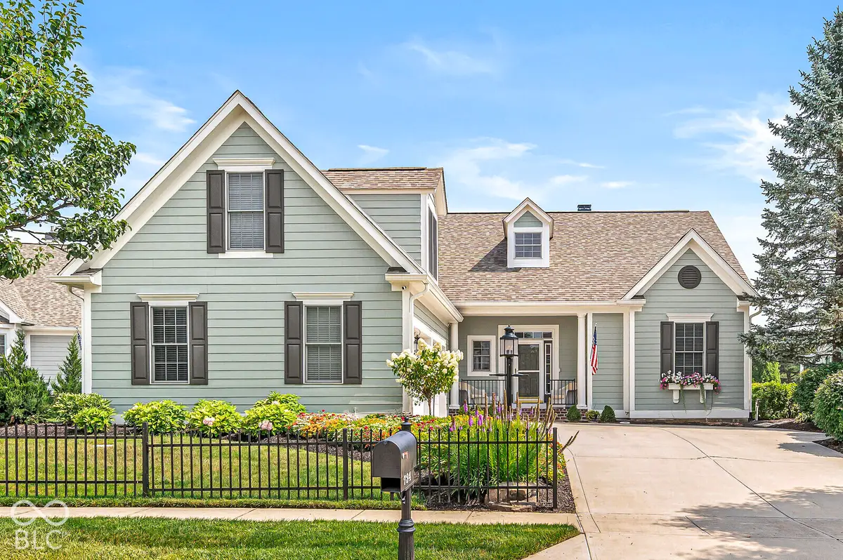 734 Hanover Close, Zionsville, IN 46077 - #1