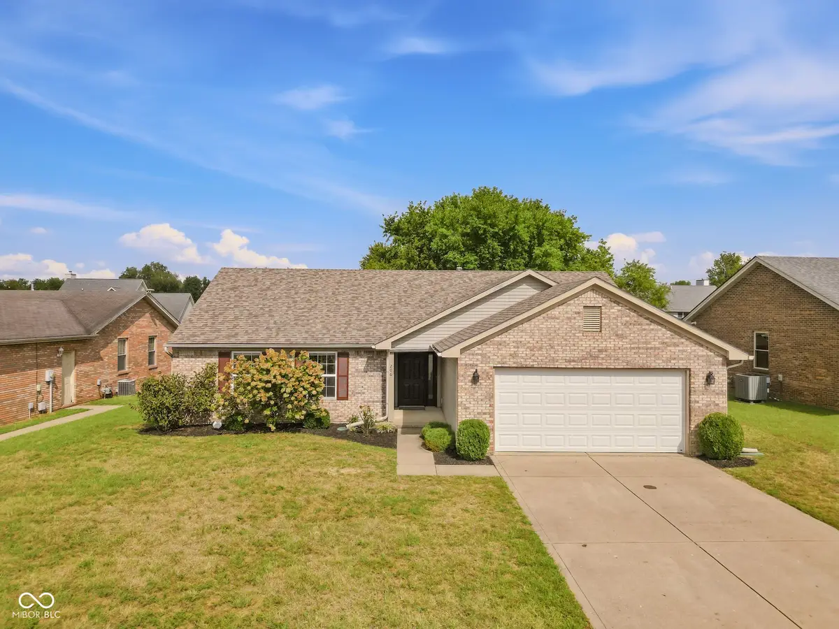 206 Bishop, Seymour, IN 47274 - #1
