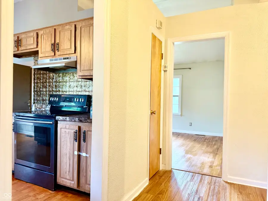2032 Radcliffe Avenue, Indianapolis, IN 46227 - #3