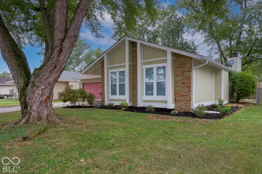 3920 Peppertree Lane, Columbus, IN 47203 - #2