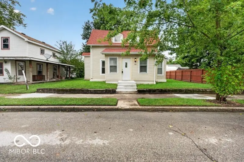104 S Broad Street, Mooreland, IN 47360 - #1