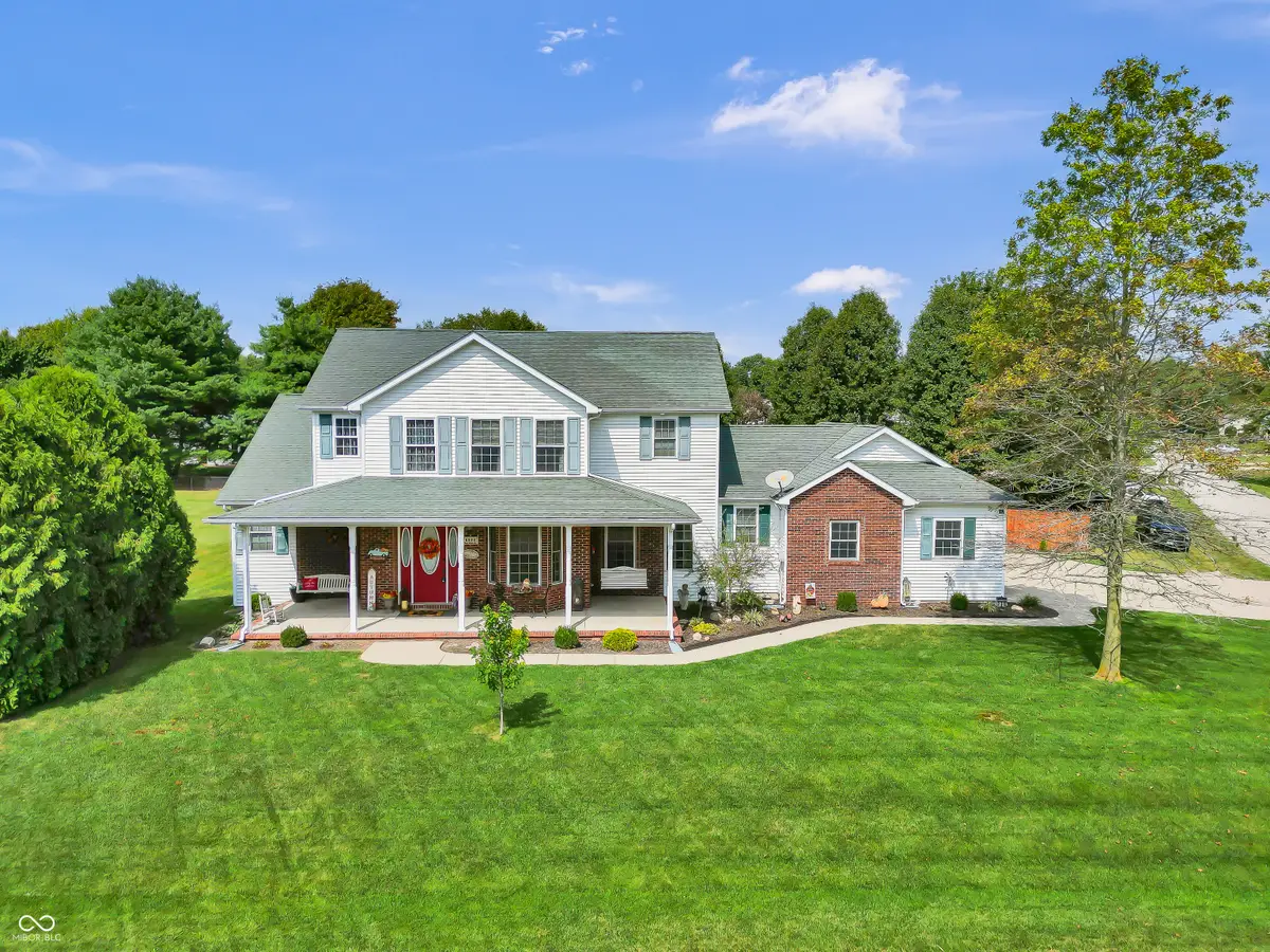 5522 River Birch Drive, Columbus, IN 47201 - #1