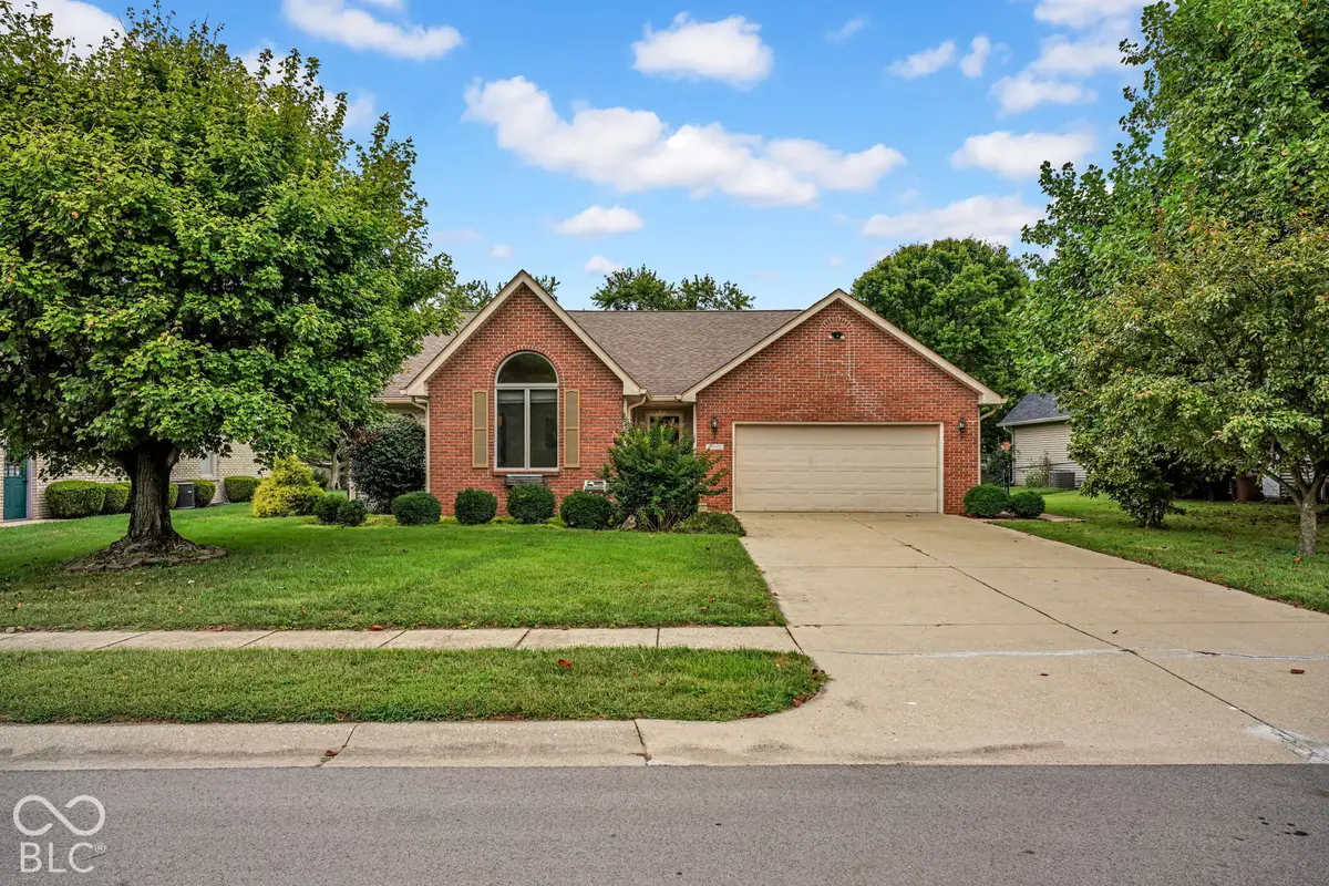 2470 Fairfax Court, Columbus, IN 47203 - #1