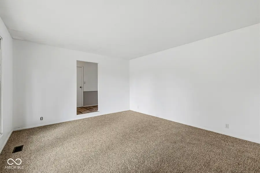 4300 E Maple Manor Parkway, Muncie, IN 47302 - #3