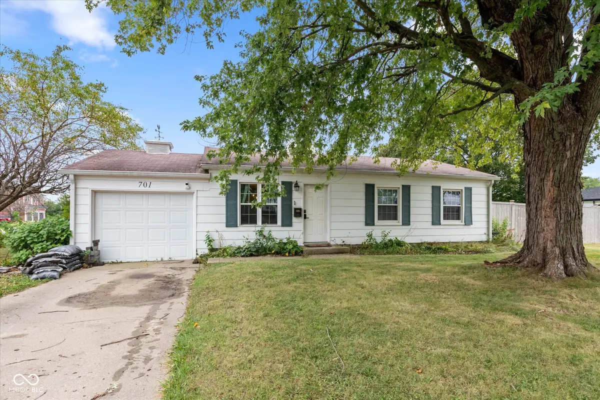 701 Maple Lane, Brownsburg, IN 46112 - #1